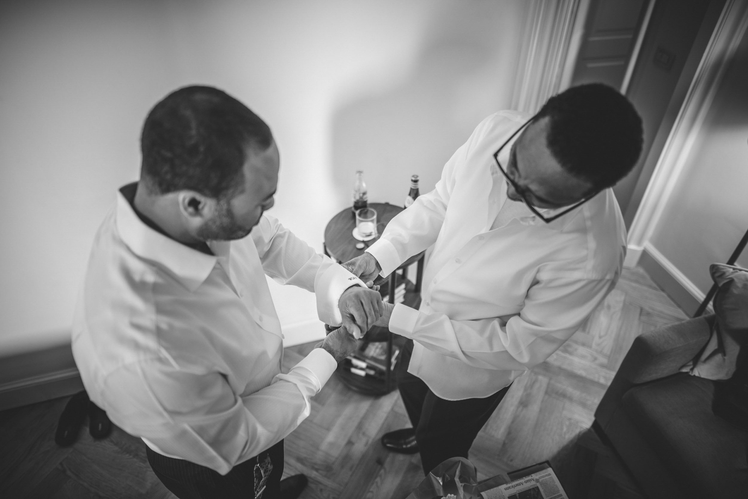 Destination Wedding in Italy - Alessia Bruchi fotografia, italian wedding photographer based in tuscany available for exclusive destination wedding in tuscany and Italy. Getting Ready Photos - Exclusive Wedding in Firenze, Tuscany