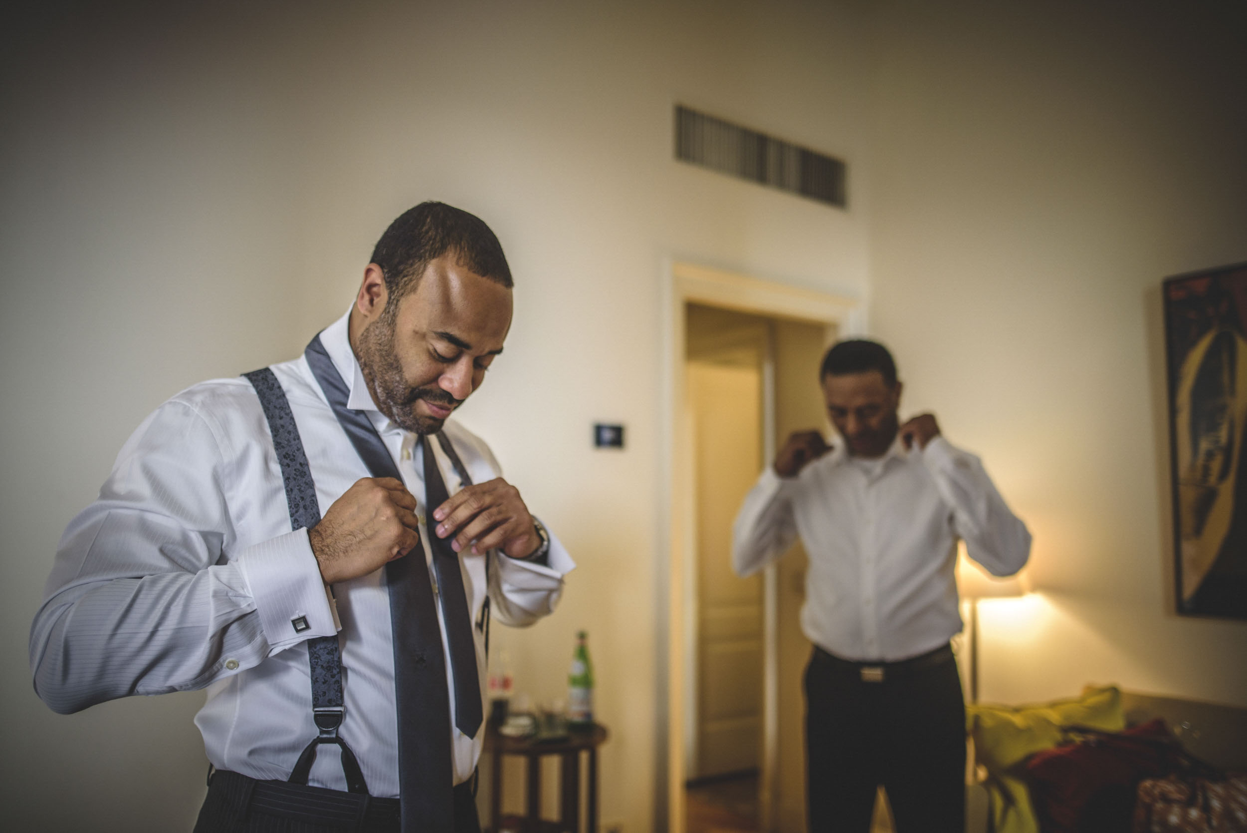 Destination Wedding in Italy - Alessia Bruchi fotografia, italian wedding photographer based in tuscany available for exclusive destination wedding in tuscany and Italy. Getting Ready Photos - Exclusive Wedding in Firenze, Tuscany