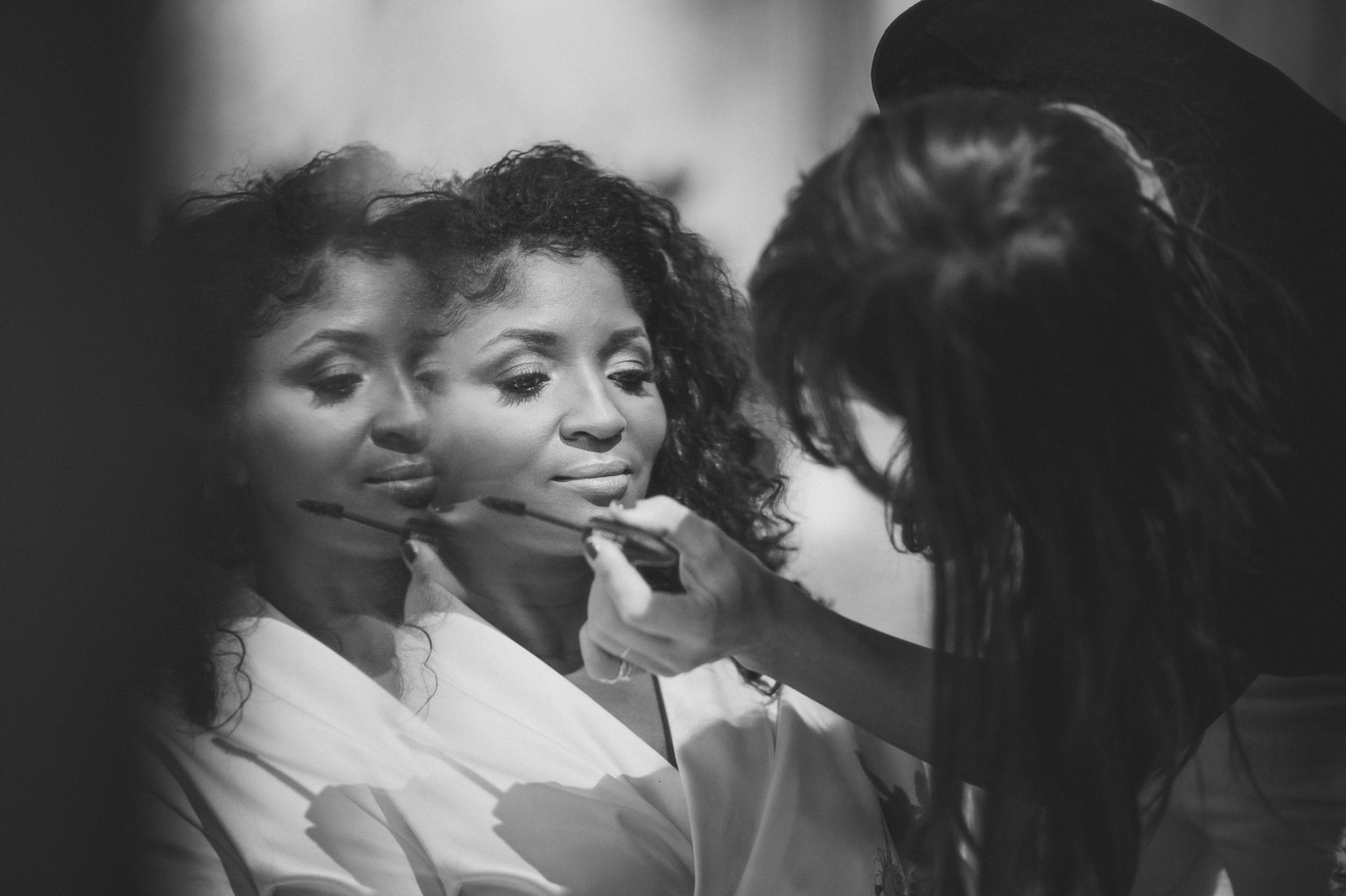 Destination Wedding in Italy - Alessia Bruchi fotografia, italian wedding photographer based in tuscany available for exclusive destination wedding in tuscany and Italy. Getting Ready Photos - Exclusive Wedding in Firenze, Tuscany