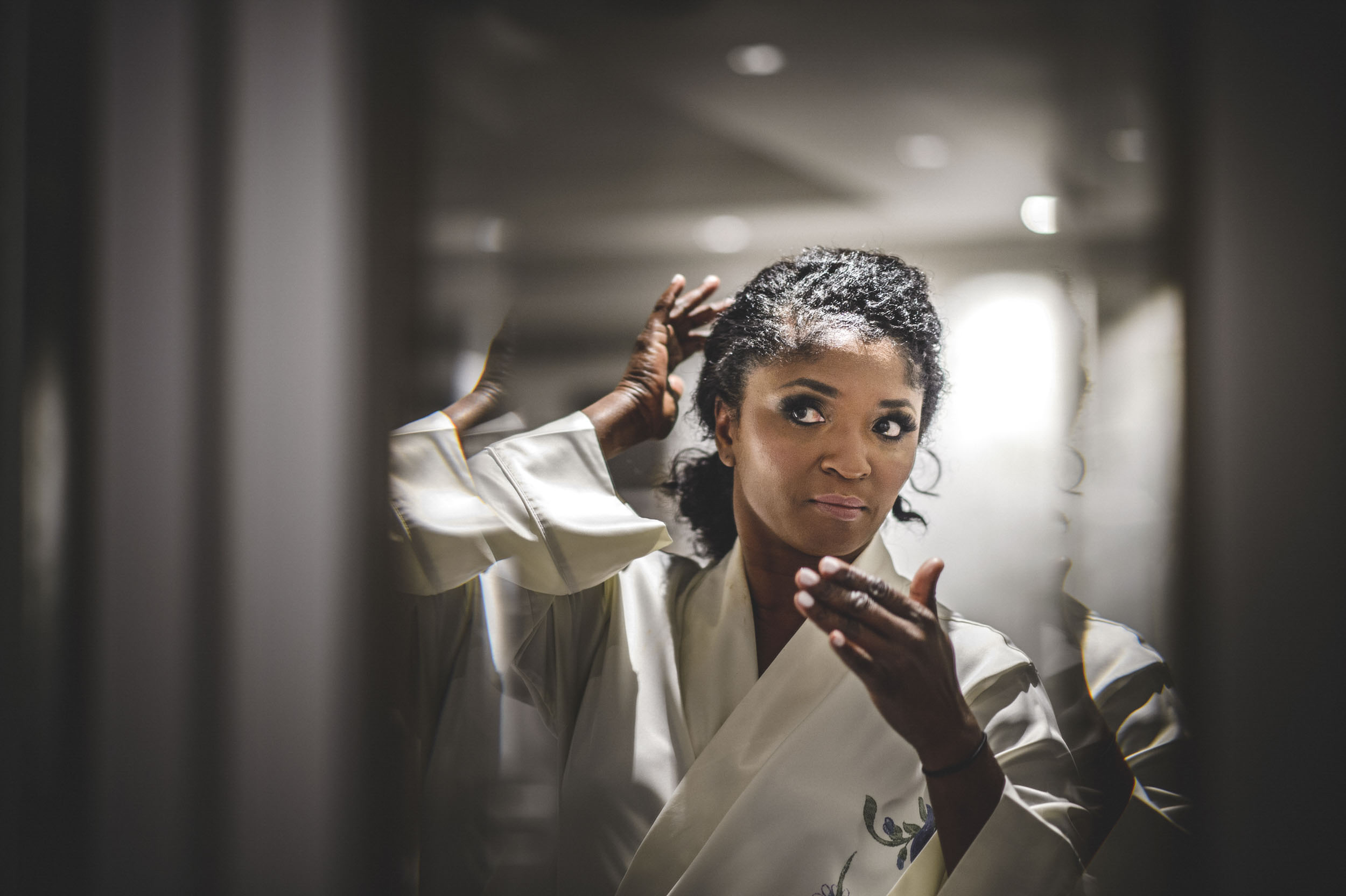 Destination Wedding in Italy - Alessia Bruchi fotografia, italian wedding photographer based in tuscany available for exclusive destination wedding in tuscany and Italy. Getting Ready Photos - Exclusive Wedding in Firenze, Tuscany