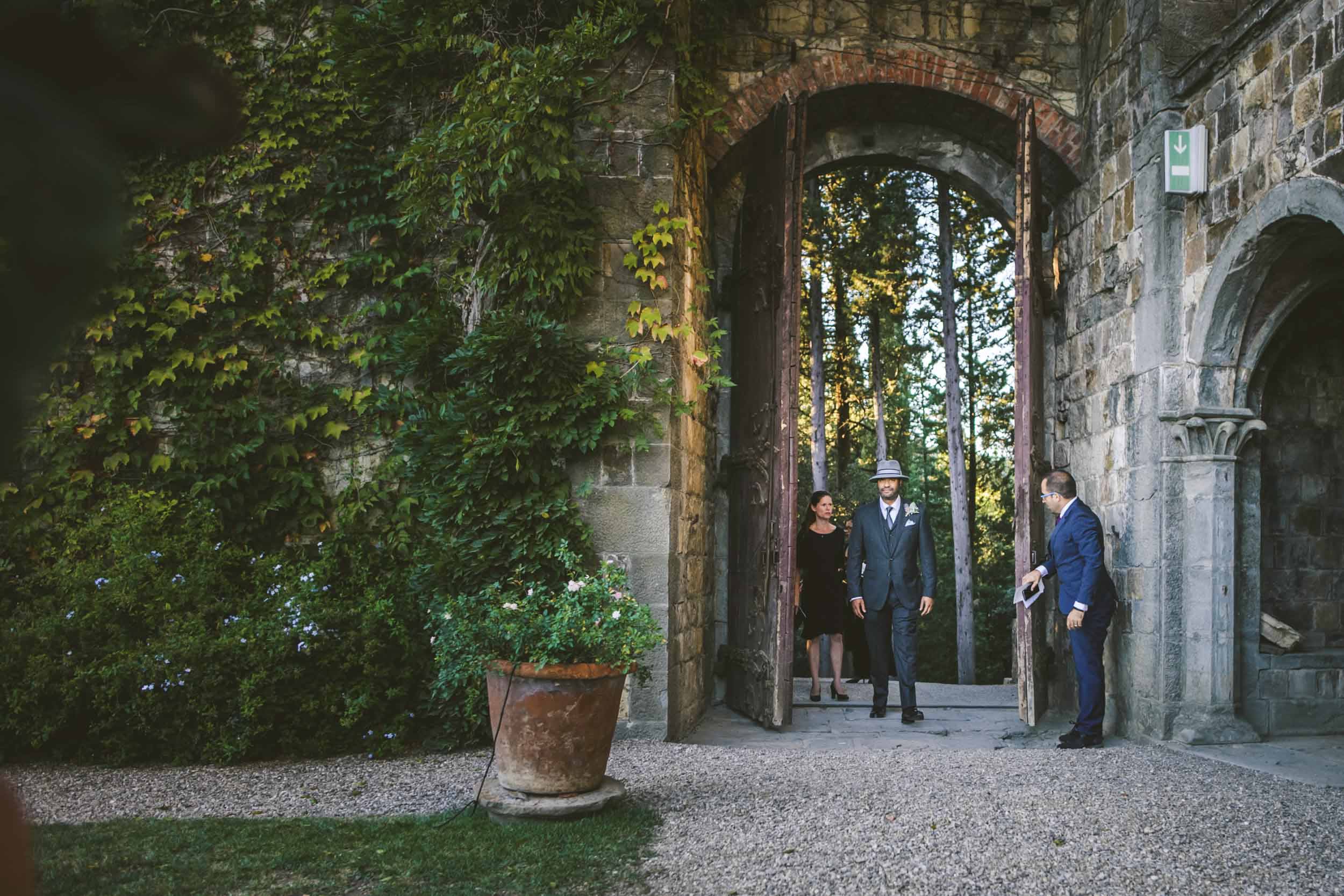 Destination Wedding in Italy - Alessia Bruchi fotografia, italian wedding photographer based in tuscany available for exclusive destination wedding in tuscany and Italy. Wedding in Castello di Vincigliata Firenze