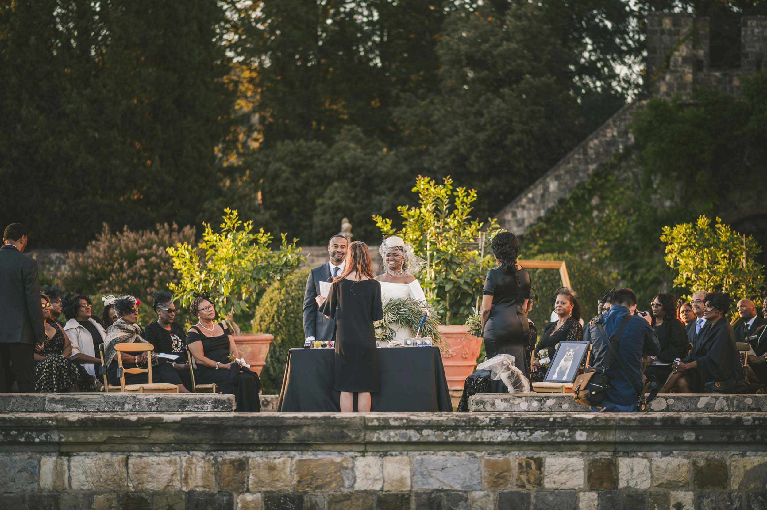Destination Wedding in Italy - Alessia Bruchi fotografia, italian wedding photographer based in tuscany available for exclusive destination wedding in tuscany and Italy. destination wedding in Castello di Vincigliata, Florence - Tuscany