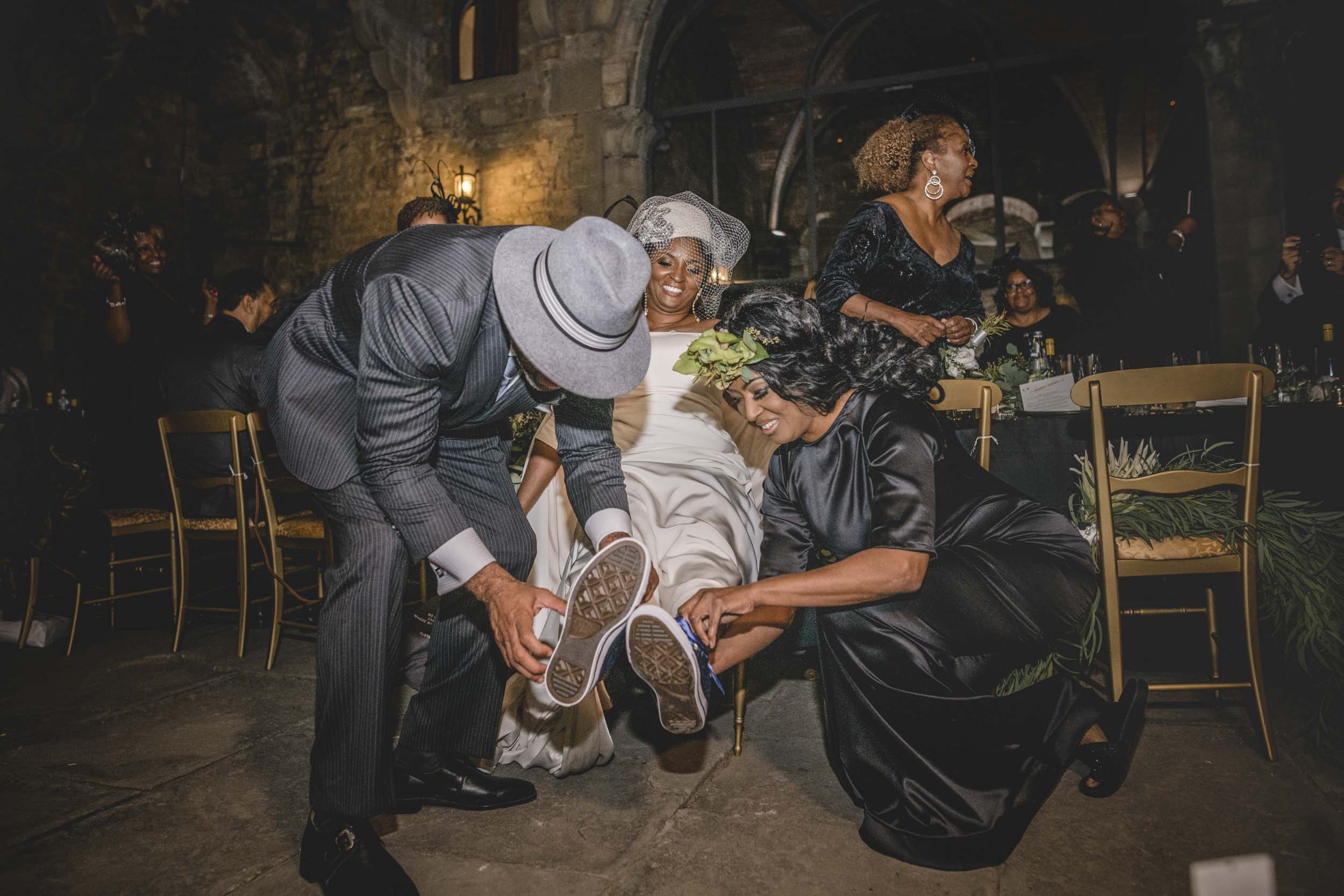 Destination Wedding in Italy - Alessia Bruchi fotografia, italian wedding photographer based in tuscany available for exclusive destination wedding in tuscany and Italy. wedding in castello di vincigliata firenze tuscany