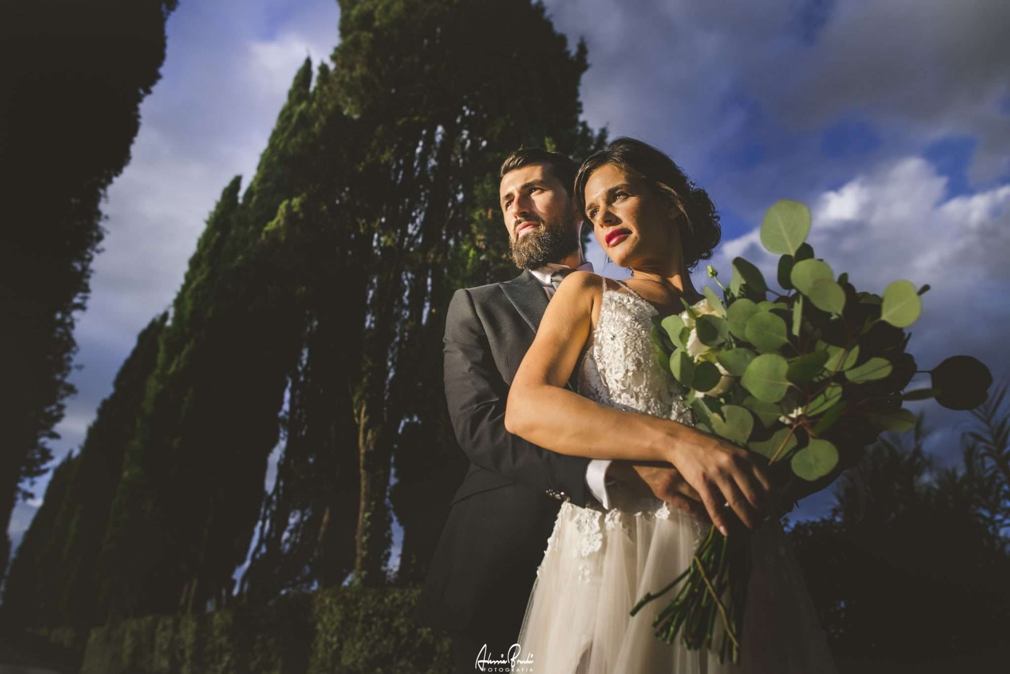 wedding in castel di pugna siena tuscany italian wedding photographer based in Tuscany