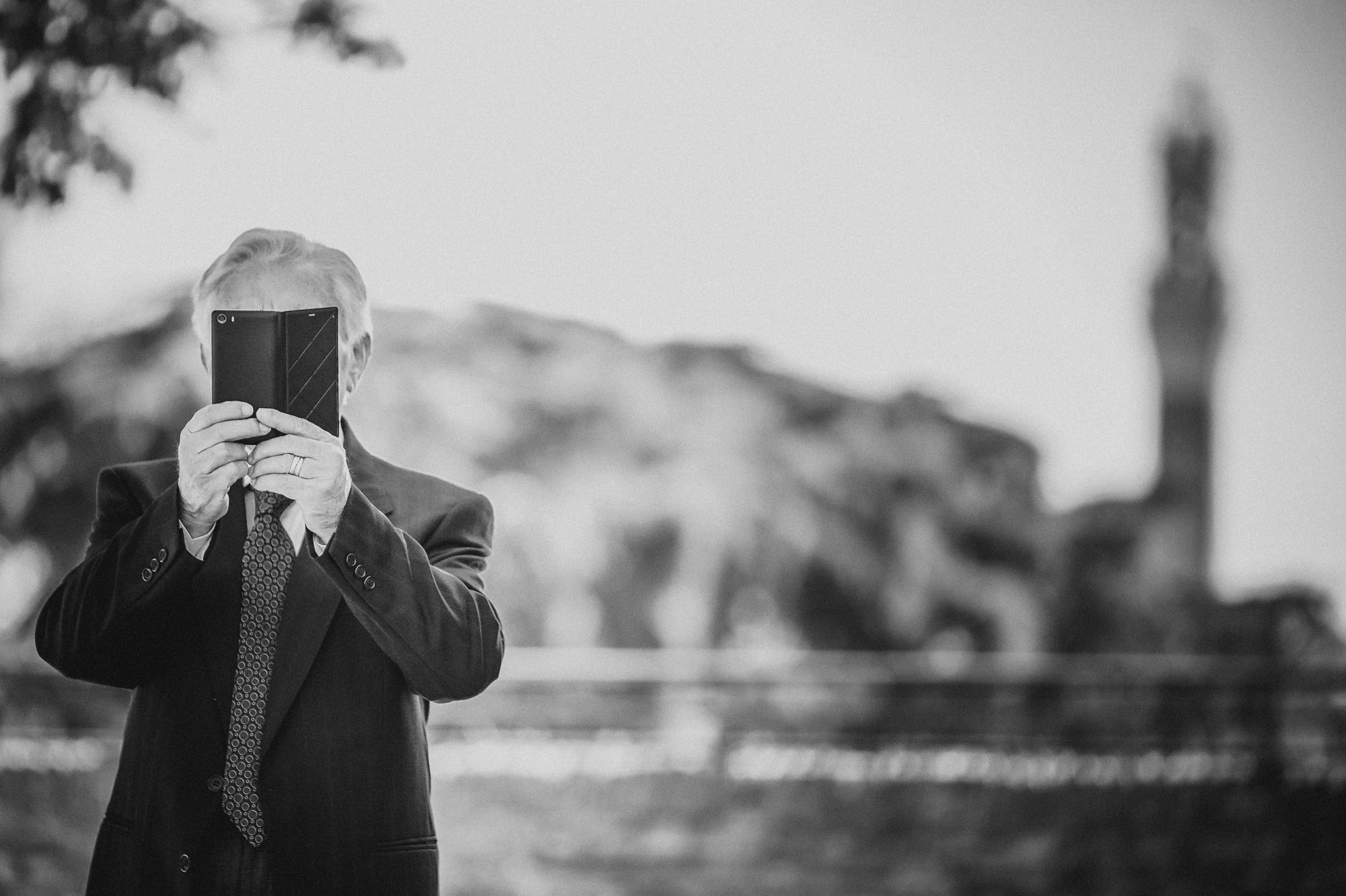 Ritratto di Coppia per Anniversario di Nozze a Siena Couple Portrait Photographer in Tuscany
