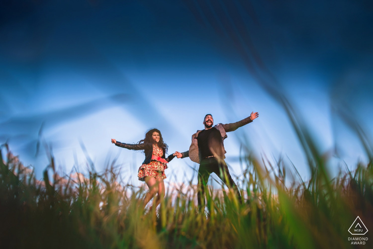 ENGAGEMENT PHOTOS IN VAL D’ORCIA