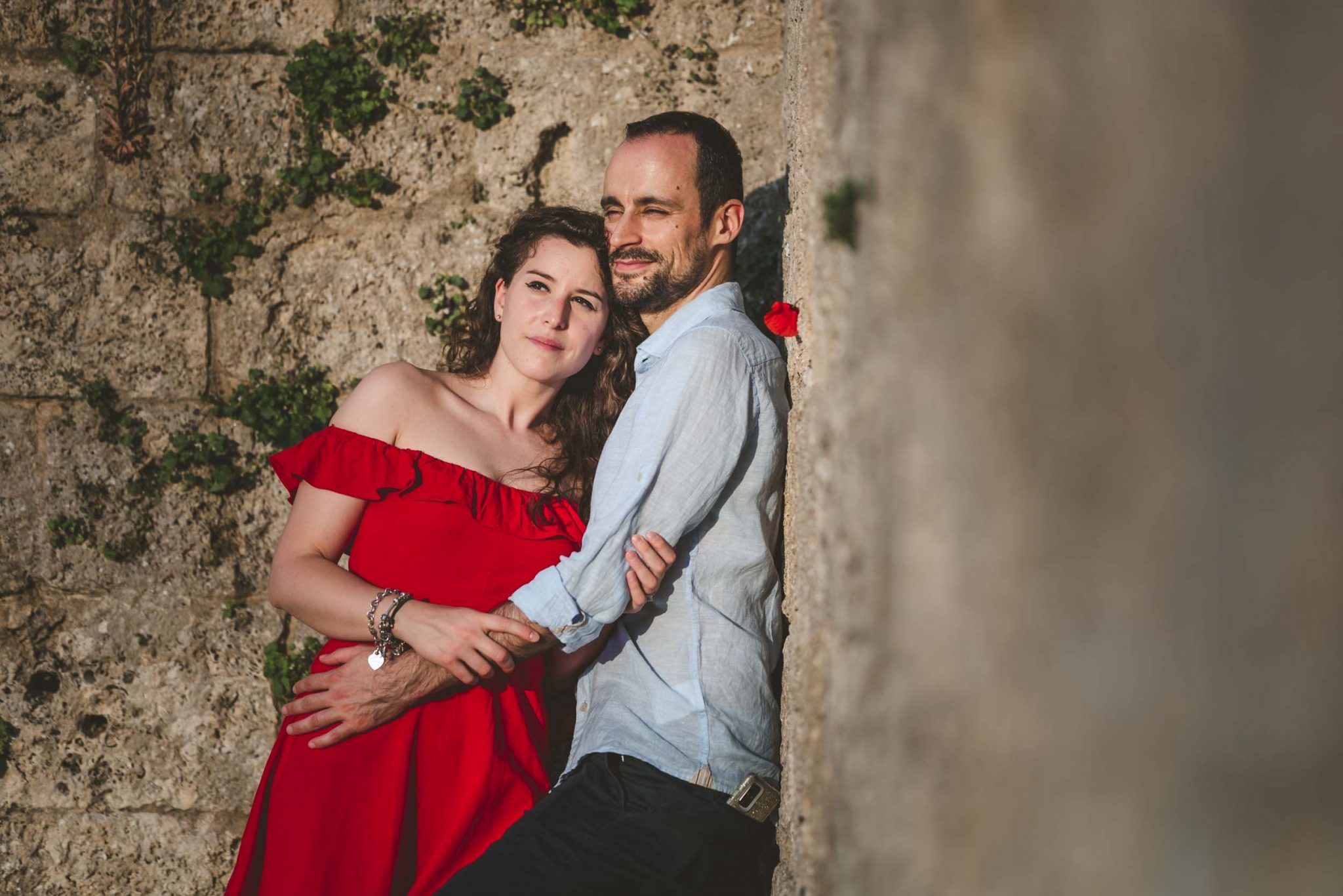 Engagement photo shooting in san galgano abbey, Tuscany - Alessia Bruchi Fotografia, italian wedding photographer based in siena available for exclusive wedding engagement elopement in Tuscany and Italy Foto Prematrimonio Siena Toscana