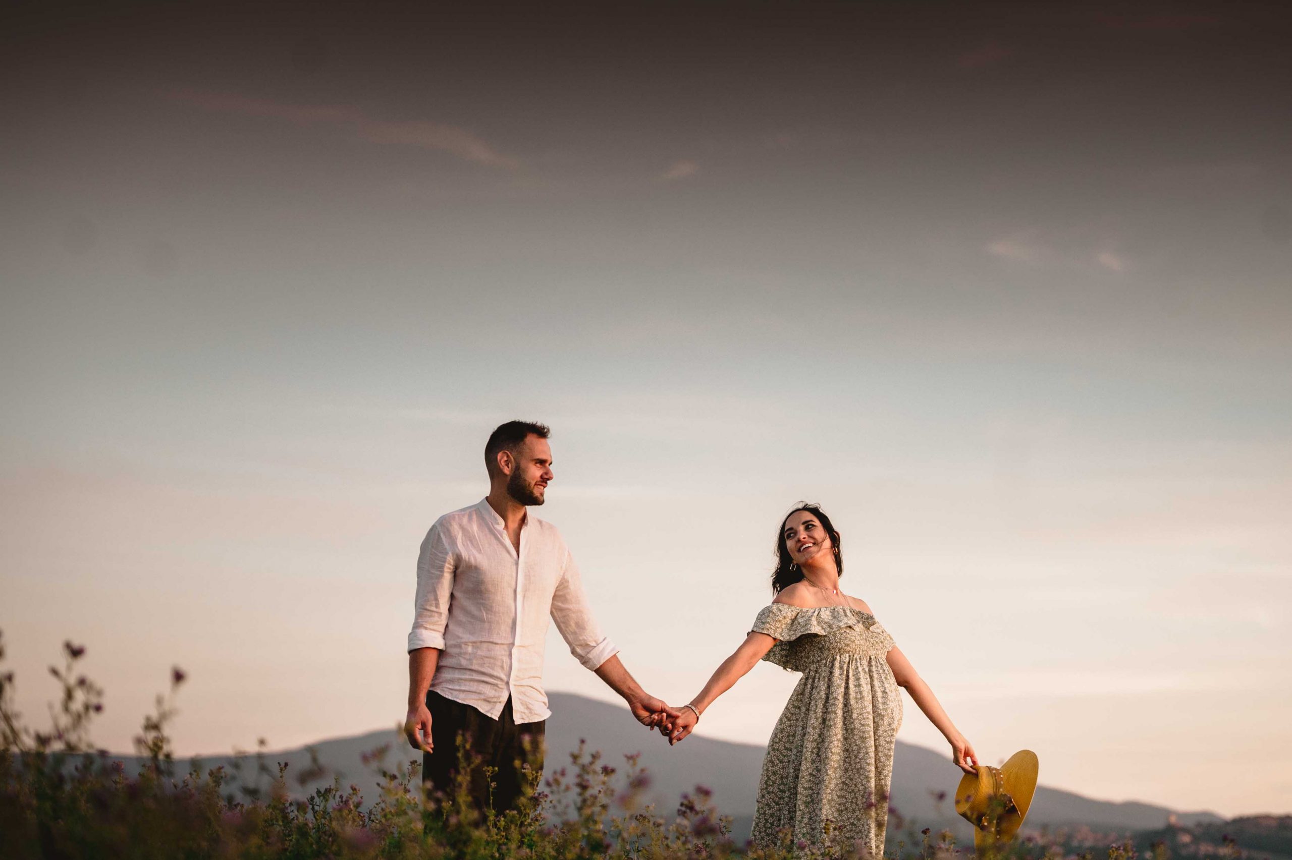 Maternity Photographer in Tuscany