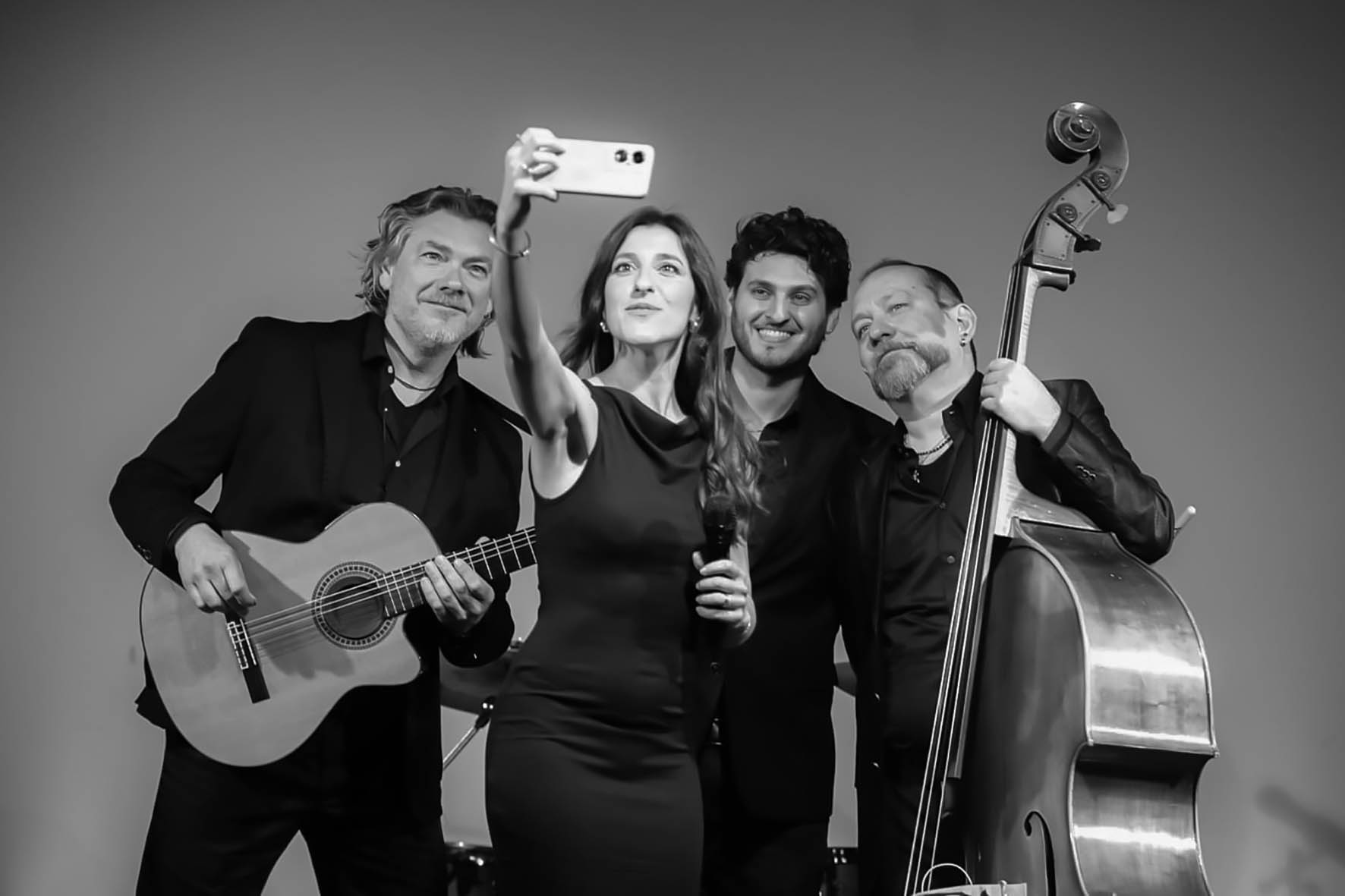 B-TWICE BAND - Live Music Band for Wedding in Tuscany Live Music Band for Wedding in Tuscany