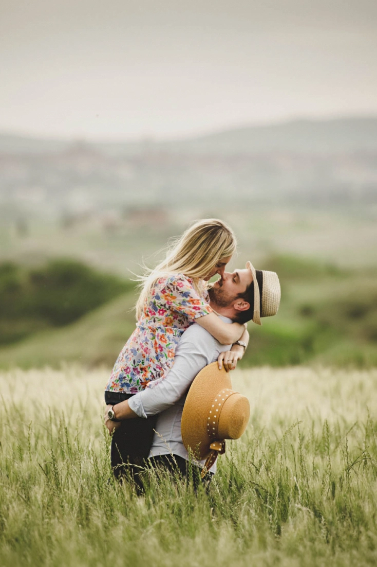 ritratto di coppia engagement in tuscany