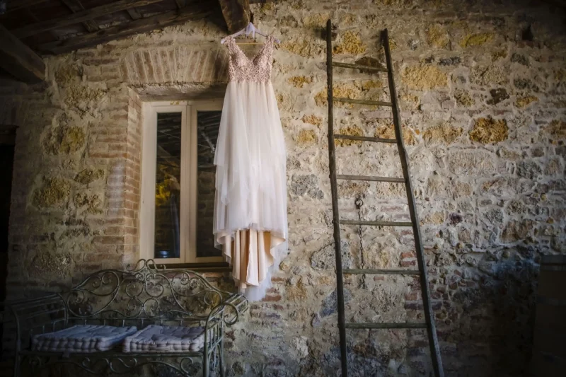 destination wedding photographer in tuscany